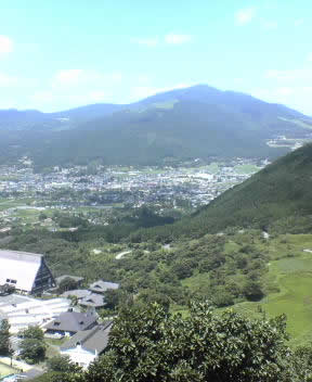 湯布院全景